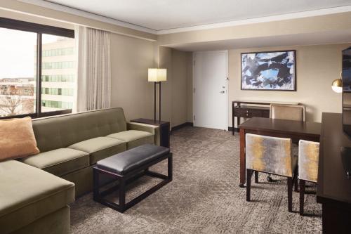 Hotel Embassy Suites Tysons Corner