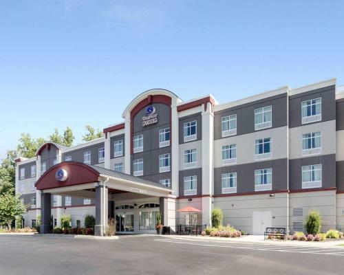 Hotel Comfort Suites Williamsburg Historic Area