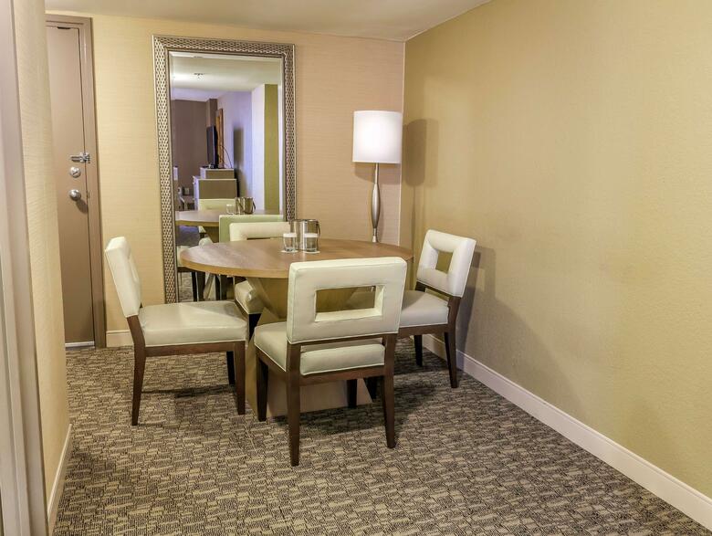 Hotel Doubletree By Hilton Virginia Beach