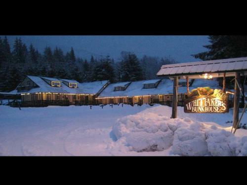 Whittaker's Motel & Historic Bunkhouse