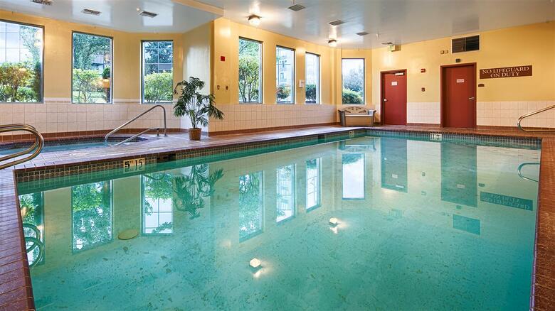 Hotel Best Western Plus Evergreen Inn And Suites