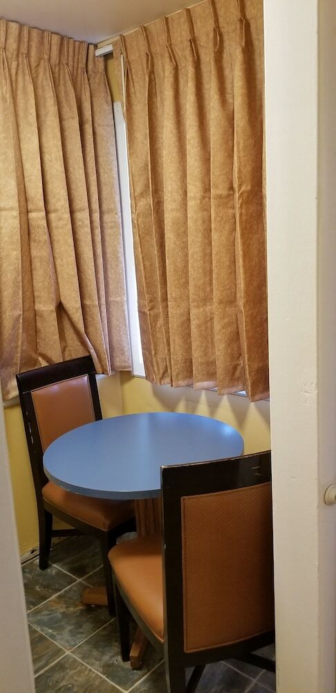 Royal Victorian Motel