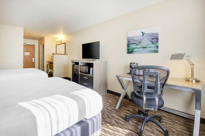 Hotel Best Western Plus Peppertree Airport Inn