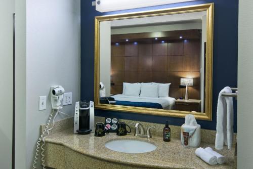 Hotel Oxford Suites Spokane