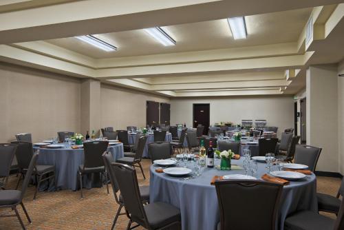 Hotel Oxford Suites Spokane
