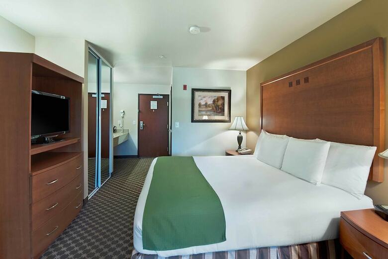 Hotel Oxford Suites Yakima
