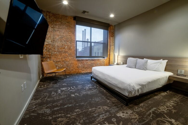 Montvale Hotel