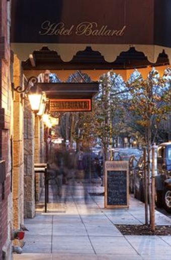 Hotel Ballard