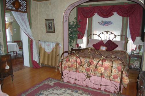 Schuster Mansion Bed & Breakfast