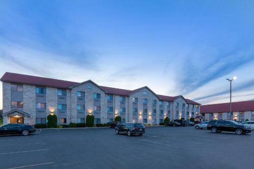 Alakai Hotel & Suites