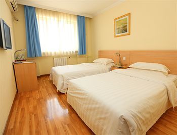 Hotel Poly Plaza