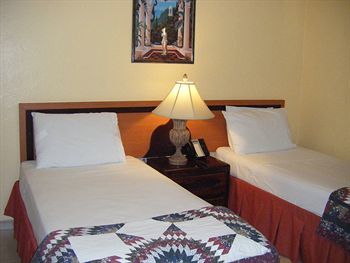 San Jorge Hotel & Hostel