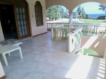 Hotel Dolphin Bay Yoga Guest House