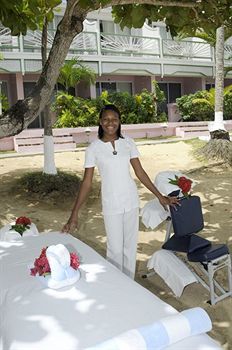 Shaw Park Beach Hotel All Inclusive