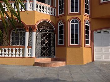 Hotel Cazwin Villa