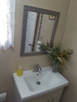 Hotel Cazwin Villa