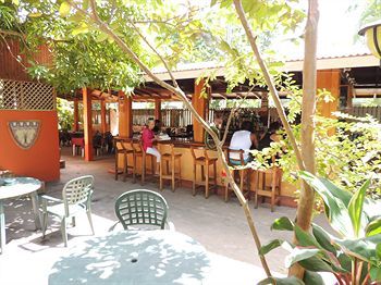 Apartamento Sunrise Club Hotel Restaurant & Bar