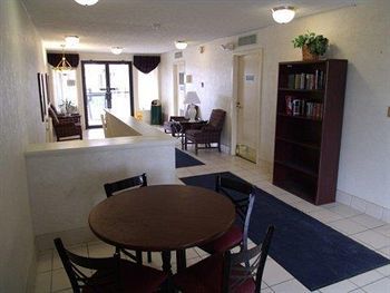 Motel 6 Edgewood