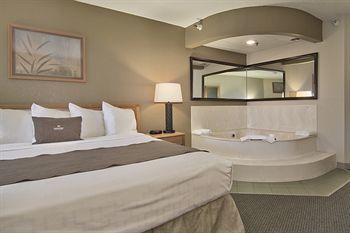 Hotel Boarders Inn & Suites - Faribault, Mn