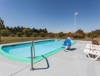 Hotel Days Inn And Suites Dundee
