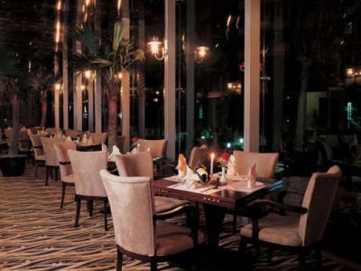 Hotel Howard Johnson All Suites