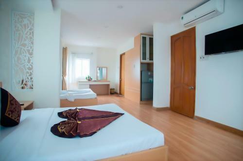 Golden Tulip Hotel
