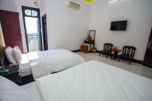 Golden Tulip Hotel