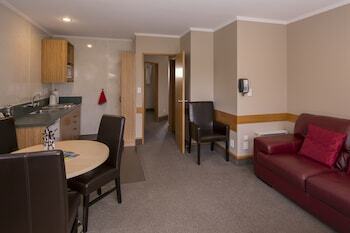 Amross Court Motor Lodge