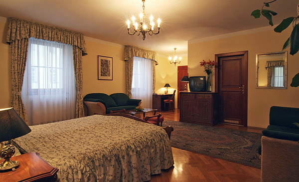 Constans Hotel