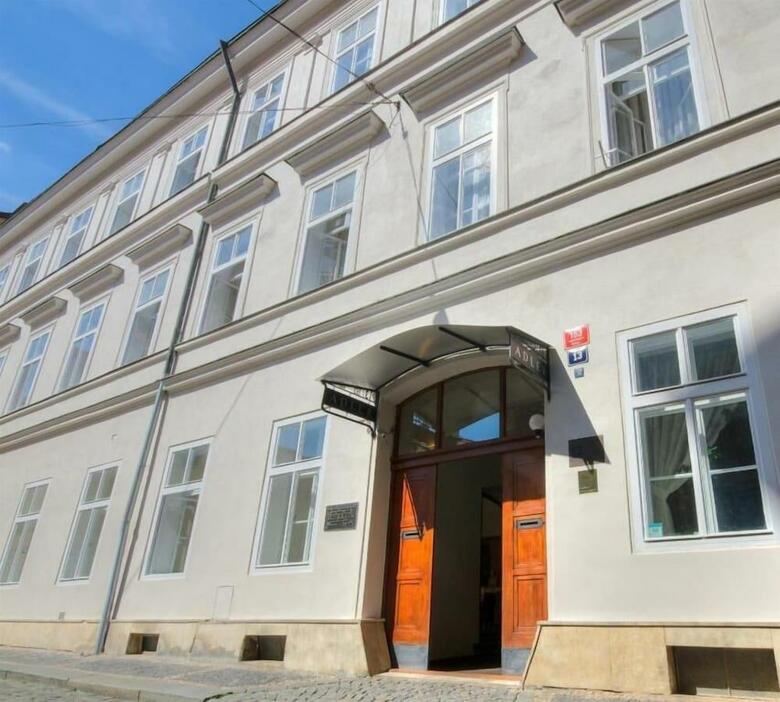 Hotel Jerome House