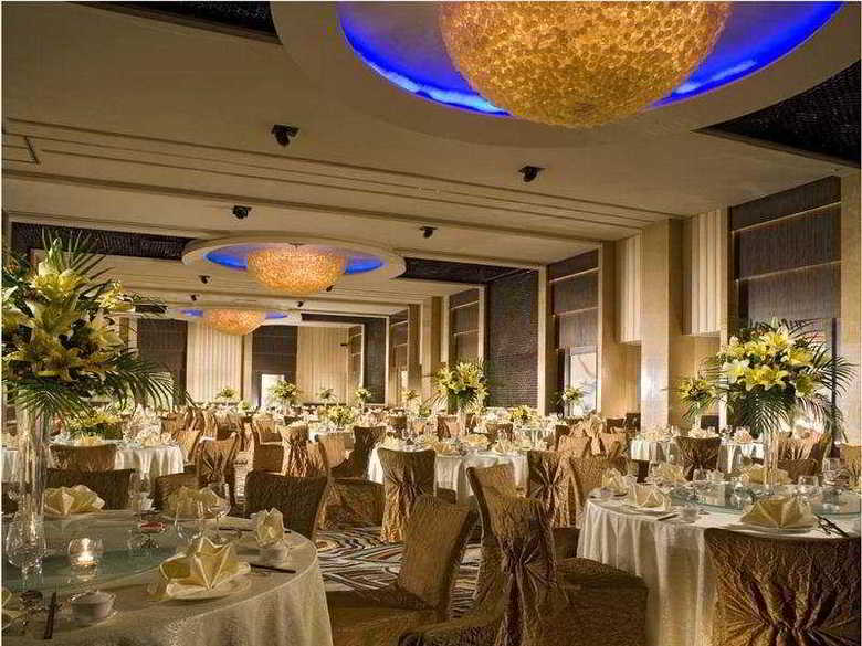 Sheraton Shanghai Hotel And Residences