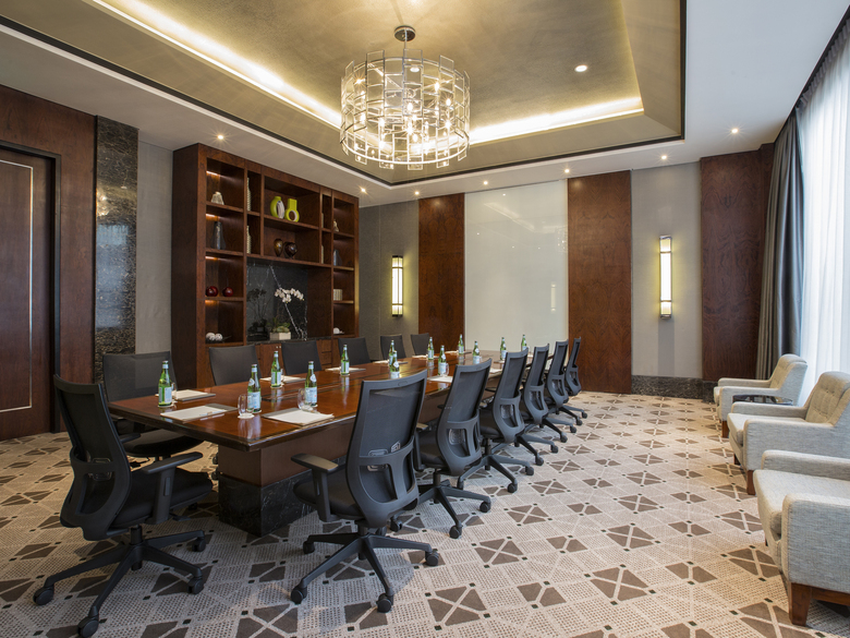Hotel Makati Diamond Residences
