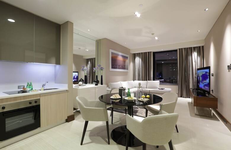 Hotel Makati Diamond Residences