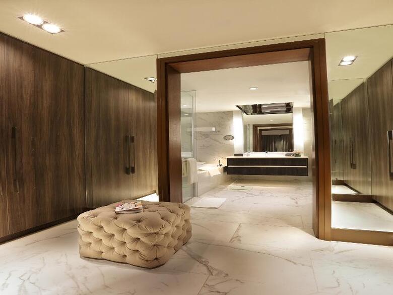 Hotel Makati Diamond Residences