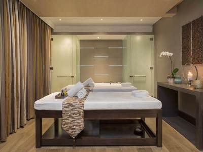 Hotel Makati Diamond Residences
