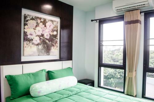Luxury Apartment With Massage Chair