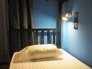 Eden Walking Street Hostel