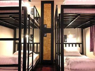 Eden Walking Street Hostel
