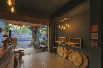 Cham Cha Hostel