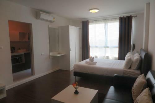 Apartamento Baan Kun Koey Condo