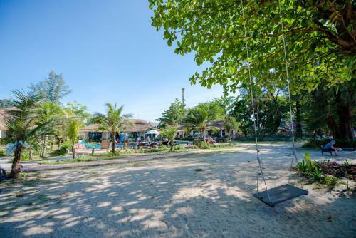Hotel Banana Beach Resort