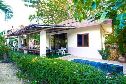 Hotel Banana Beach Resort