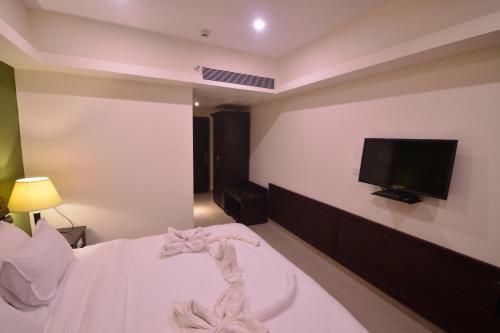 Seasons Hotel & Spa