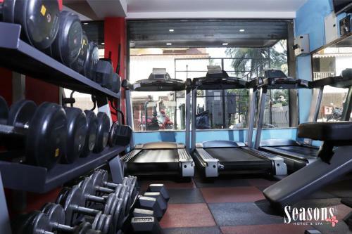 Seasons Hotel & Spa