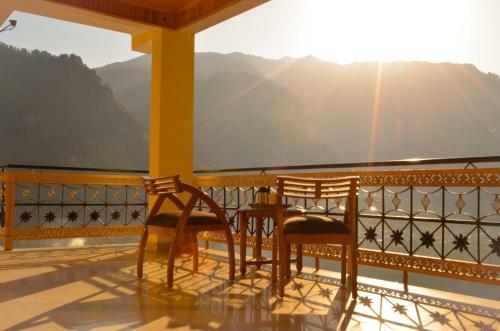 Hotel Pause At Manali