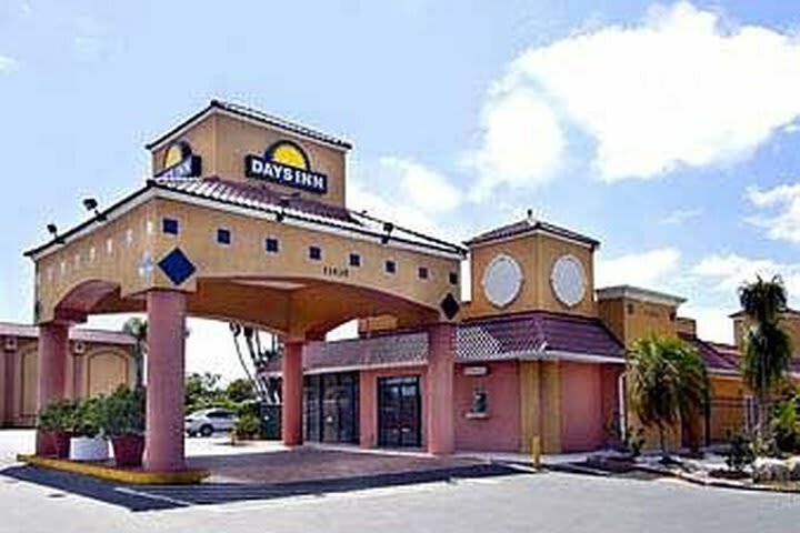 Hotel Days Inn South