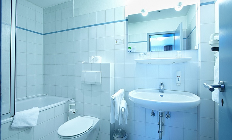 Basic Hotel Ostseehalle