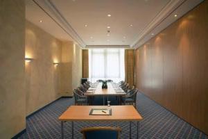 Quality Hotel Schwanen Str Apr Fair