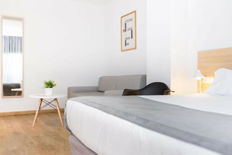 Hostal Rooms Ciencias