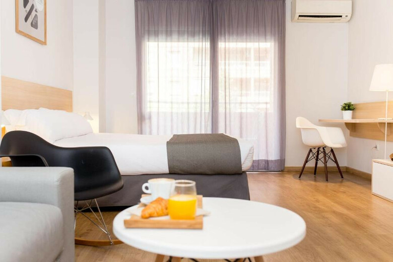 Hostal Rooms Ciencias